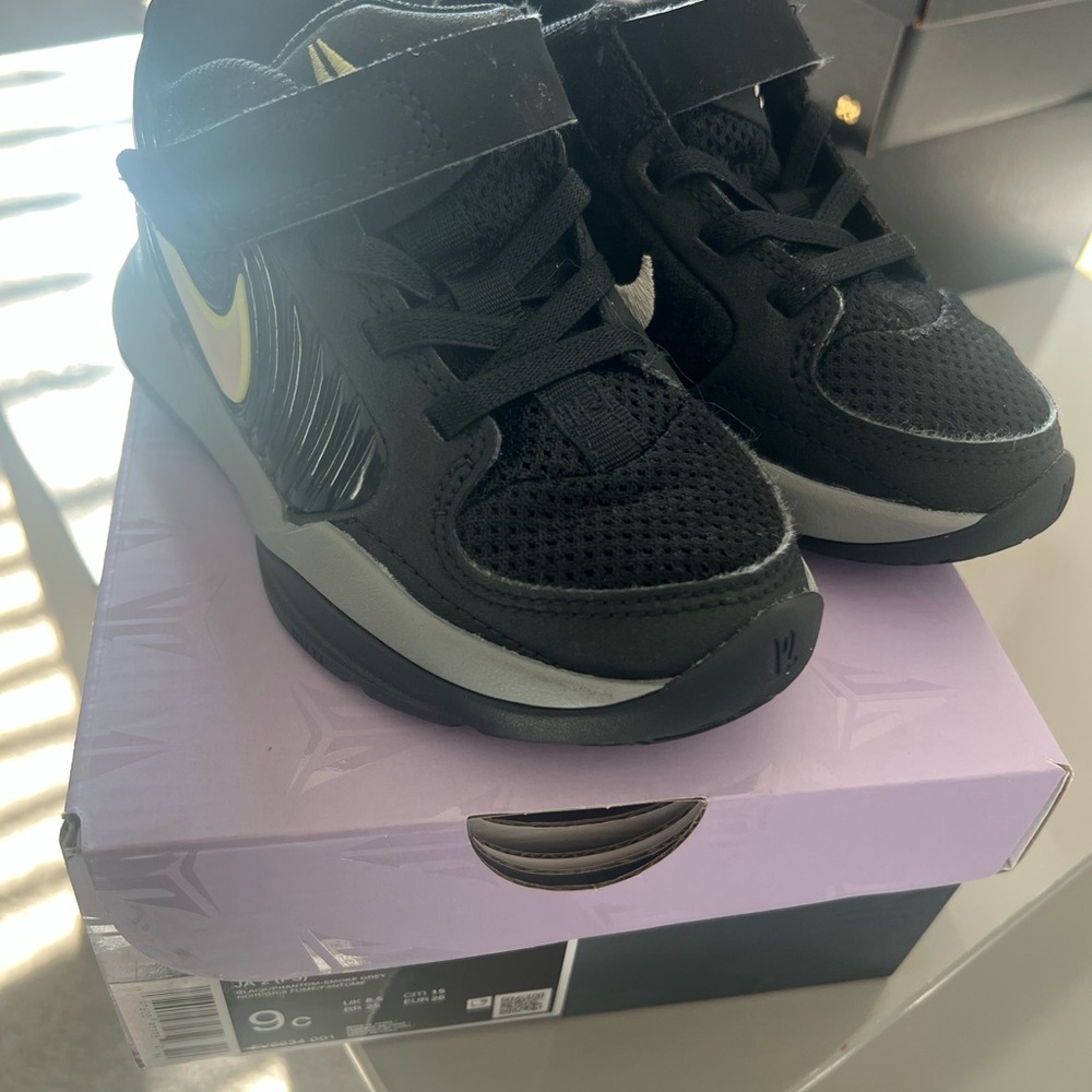 Nike Kids Black and White Sneakers